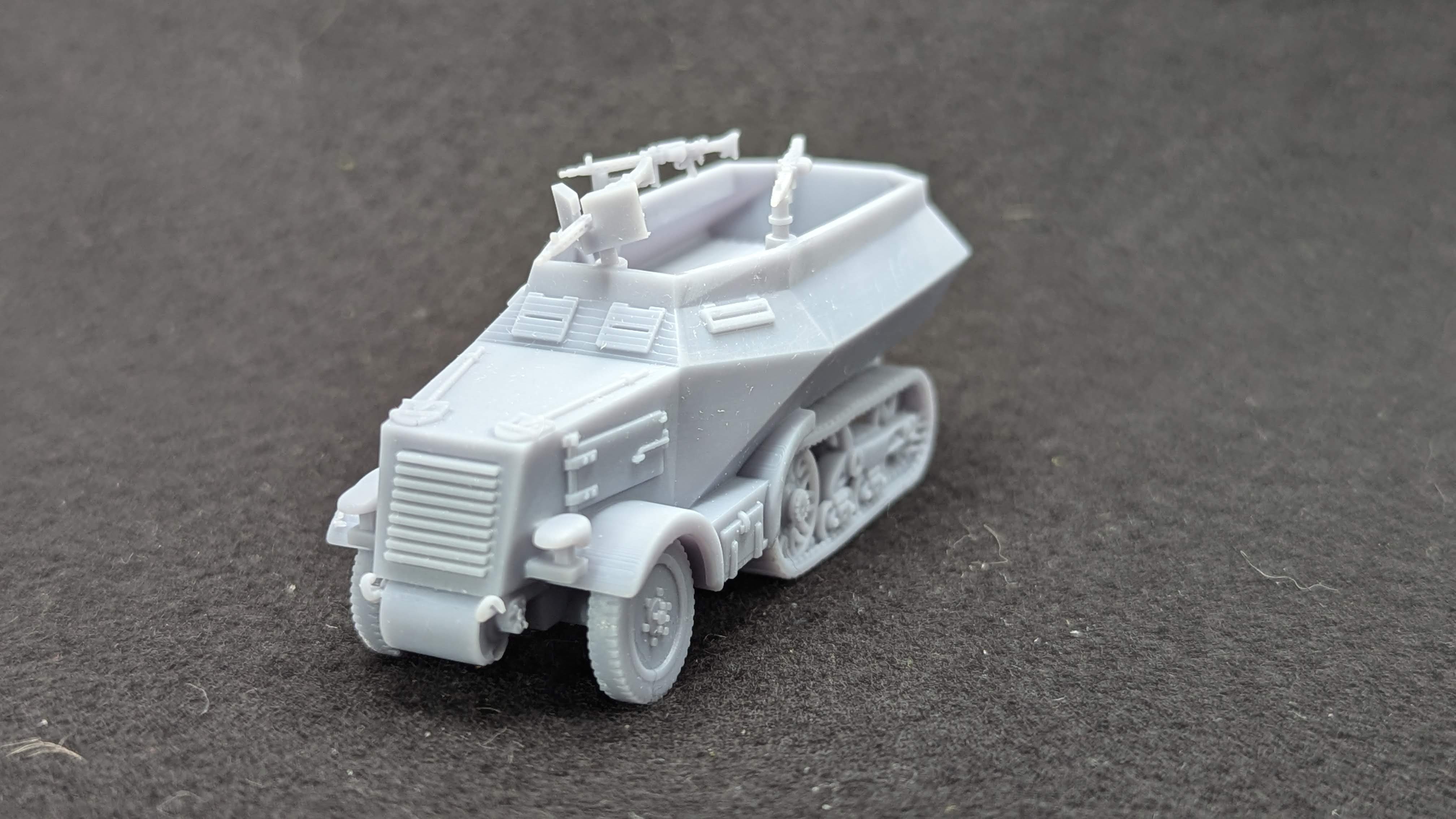 Half-track Unic 304(f) Schutzenpanzer Wagen APC (Germany, WW2)
